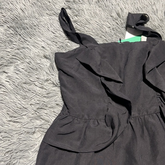 π₯°π₯°H&M Ruffled Mini Dressπ₯°π₯° - Picture 4 of 11